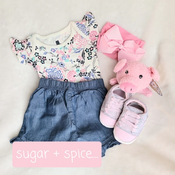 Meet your Poshers, Giggles & Gurgles. 😁 - Picture 3 of 3